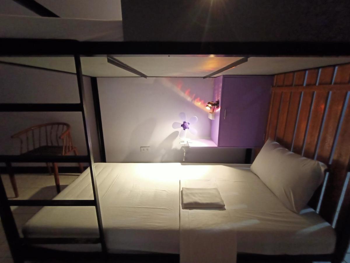 Sean'S Boat Hostel Манила Екстериор снимка