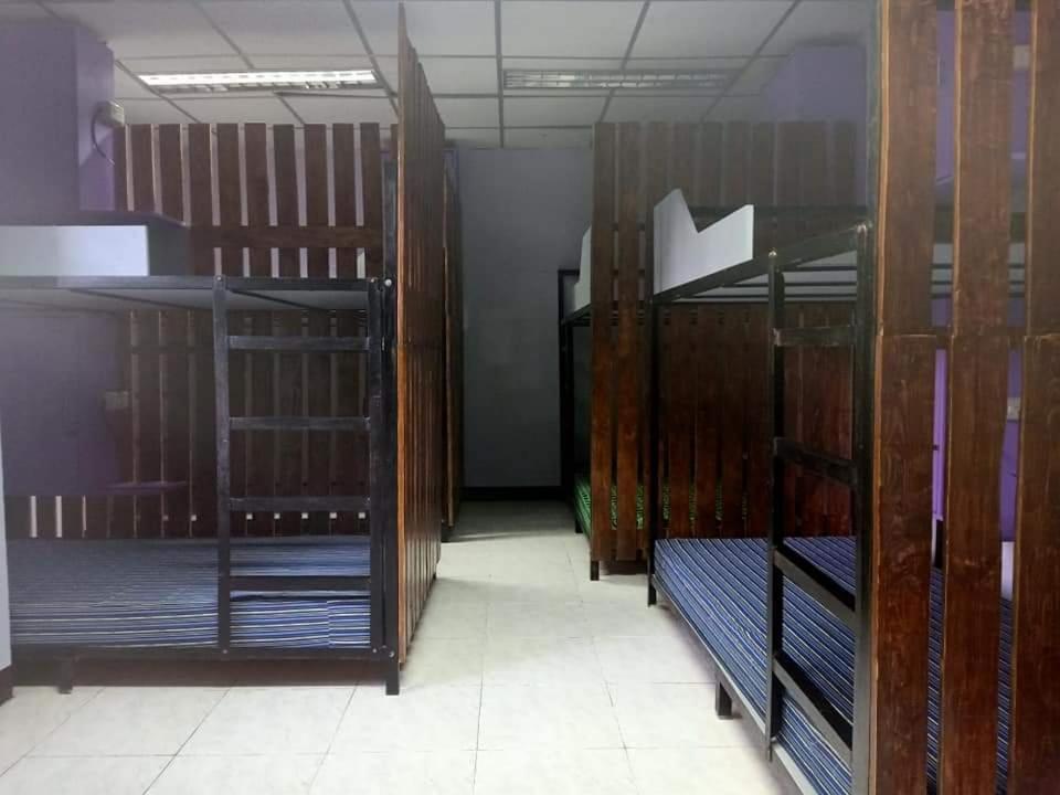 Sean'S Boat Hostel Манила Екстериор снимка